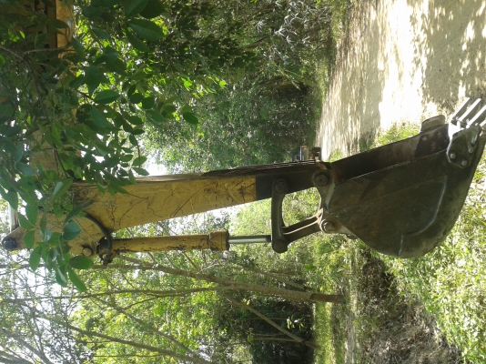 KOMATSU PC60-5 รถเครื่องดี เอวแน่น ช่วงล่างเต็ม ปั๊มแรง ไม่โหลด ราคาต่อรองได้ 087-2976734