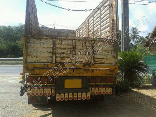 รถบรรทุก 10 ล้อ ยี่ห้อ HINO 195 แรงม้า