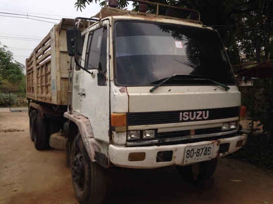 ขายสิบล้อดั้ม อีซูซุ rockky 210