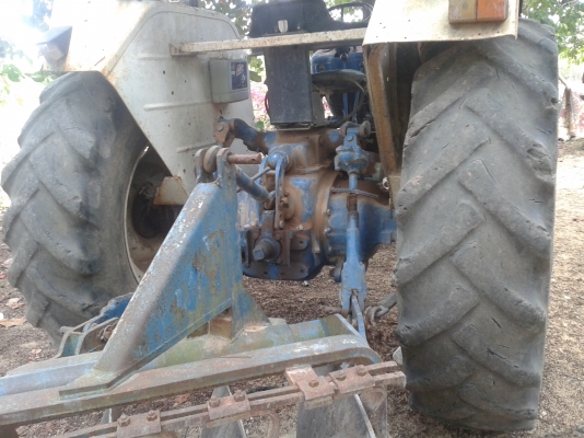 รถไถFORD 6600 รถพร้อมใช้ เอกสารเล่มทะเบียน อุปกรณ์2ชิ้น 087-2976734