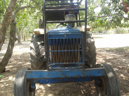 รถไถFORD 6600 รถพร้อมใช้ เอกสารเล่มทะเบียน อุปกรณ์2ชิ้น 087-2976734