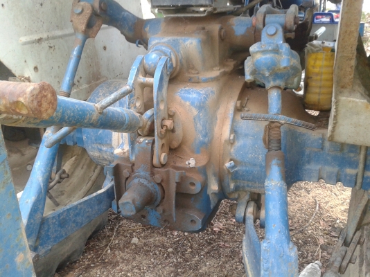 รถไถFORD 6600 รถพร้อมใช้ เอกสารเล่มทะเบียน อุปกรณ์2ชิ้น 087-2976734