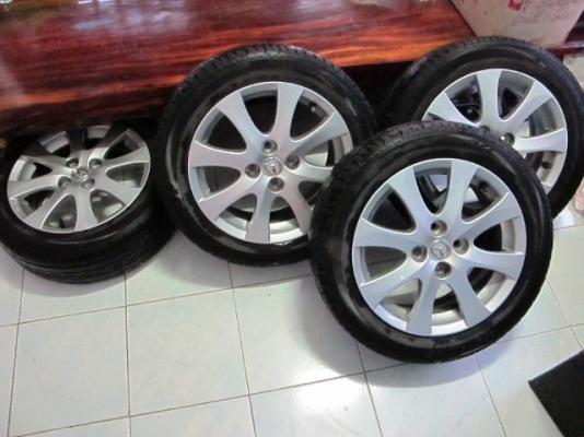 ขายล้อแม็กMazada 2 สวยๆ พร้อมยางdunlop ปี2012ถูกๆ