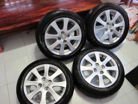 ขายล้อแม็กMazada 2 สวยๆ พร้อมยางdunlop ปี2012ถูกๆ
