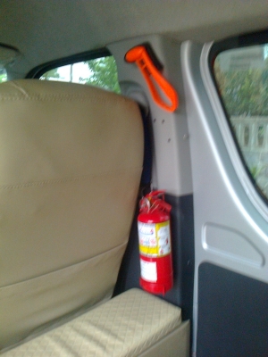 ขายดาวน์ รถตู้ Toyota หลังคาสูง (0870444515 เบอร์เจ้าของรถ)