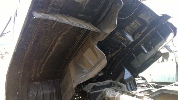 HINO หัว227 10ล้อ2เพลา220แรง ทำท้ายลาดบรรทุกแบคโฮใหญ่