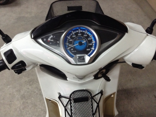 ขาย!!! เวฟ125ไอตัวใหม่ สต๊าทมือ สภาพสวย ล้อโยโก ปี55 รถเครื่องดีคับ ทะเบียนครบ ภาษีไม่หมด