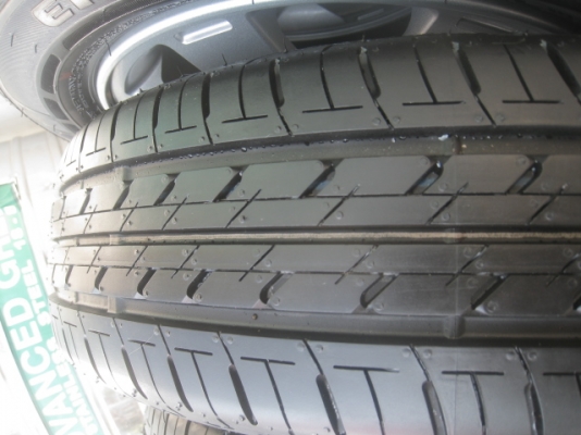 ขายล้อแม็กป้ายแดง Mirage 14"x4.5" et46 4รู100 พร้อมยางปี13 สนใจติดต่อเล็กคลองสามครับ 081-3747940