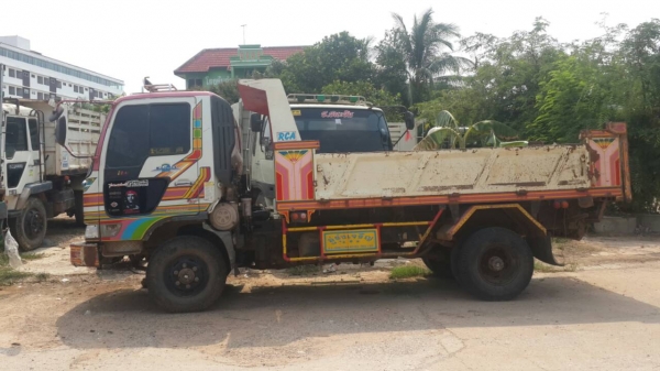 ขายรถหกล้อ Hino  FC4J เครื่อง HO7D เครื่องดี  เอกสารพร้อม 0811838154