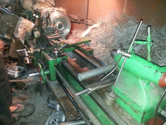 ขายเครื่องกลึง7ฟุต2เพลา