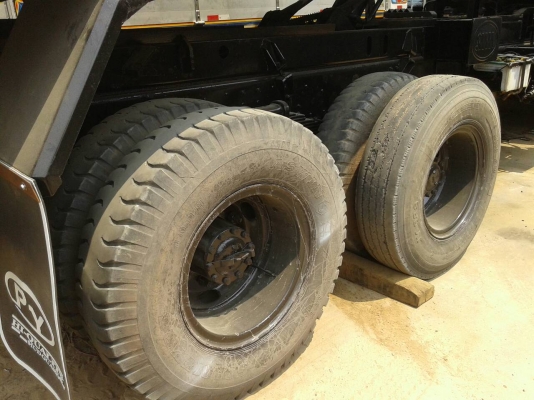 ขายรถพ่วงสิบล้อดัมพ์ Hino Mega เครื่อง 260 แรง ปี 49 กระบะดัมพ์สามมิตรแม่ลูก ลูก 2 เพลา