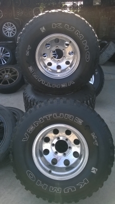 ขายล้อพร้อมยาง33 ขอบ15ชุดละ26500