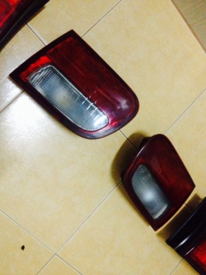 ขายไฟท้าย honda 3-4ประตู แท้ติดรถ 4ชิ้น สภาพสวยไม่มีแตกลายงาราคา1500บาท โทร0924462525โส กทม ขายไฟท้าย honda 3-4ประตู แท้ติดรถ 4ชิ้น สภาพสวยไม่มีแตกลายงาราคา1500บาท โทร0924462525โส กทม