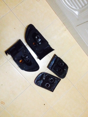 ขายไฟท้าย honda 3-4ประตู แท้ติดรถ 4ชิ้น สภาพสวยไม่มีแตกลายงาราคา1500บาท โทร0924462525โส กทม ขายไฟท้าย honda 3-4ประตู แท้ติดรถ 4ชิ้น สภาพสวยไม่มีแตกลายงาราคา1500บาท โทร0924462525โส กทม