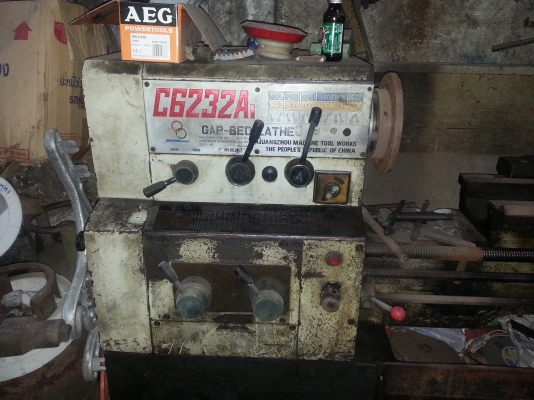 ขายเครื่องกลึง 6 ฟุตรู2นิ้ว