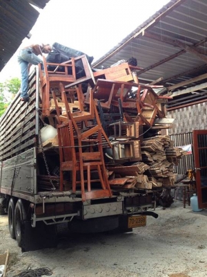 ขายบานประตูหน้าต่างเก้าอี้โรงแรม มากมายถูกๆ