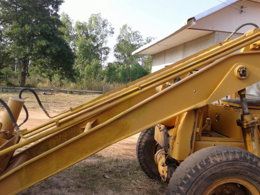 ขายรถตัก SD 20 ต่อแขนแล้ว สภาพพร้อมใช้ เอกสารสัญญาซื้อขาย