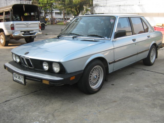ขายฺ BMW520I เครื่องหัวฉีดแน่น ขับนิ่มแอร์เย็น45000