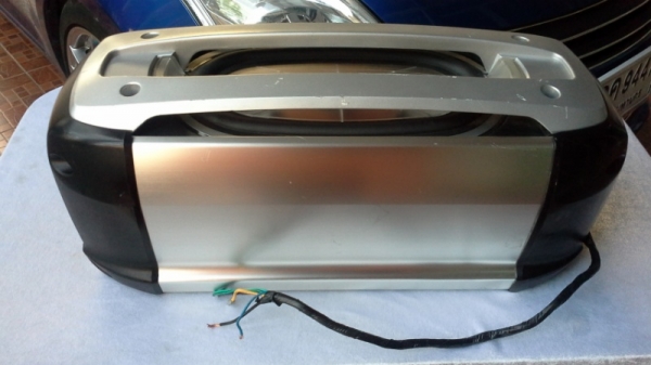 Sub Woofer ของ Alpine แบบมีแอมป์ในตัว