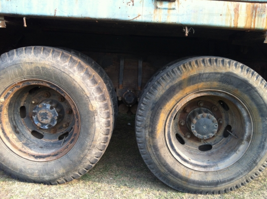 ---ขาย10ล้อหัวยาว เพลาเดียว ดัมพ์เกษตร เจ้าของเดียวตั้งแต่ป้ายแดง สวยพร้อมใช้ ---