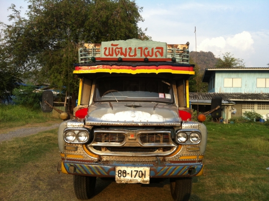 ---ขาย10ล้อหัวยาว เพลาเดียว ดัมพ์เกษตร เจ้าของเดียวตั้งแต่ป้ายแดง สวยพร้อมใช้ ---