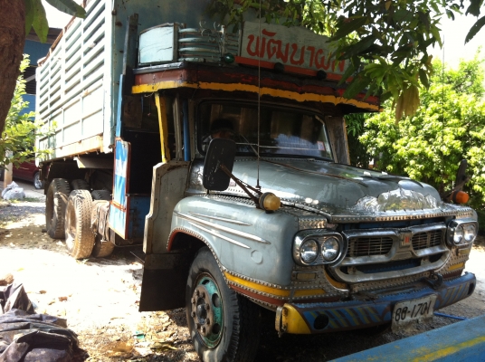 ---ขาย10ล้อหัวยาว เพลาเดียว ดัมพ์เกษตร เจ้าของเดียวตั้งแต่ป้ายแดง สวยพร้อมใช้ ---