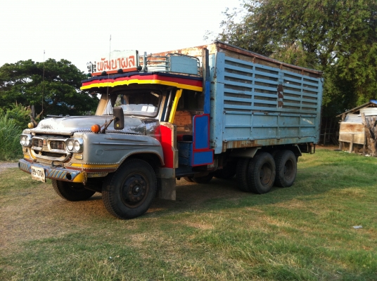 ---ขาย10ล้อหัวยาว เพลาเดียว ดัมพ์เกษตร เจ้าของเดียวตั้งแต่ป้ายแดง สวยพร้อมใช้ ---