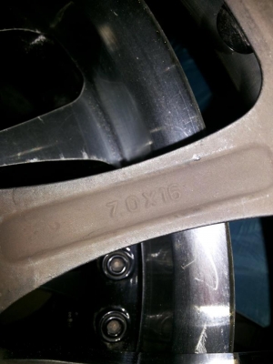 ขาย ล้อแม๊กขอบ16 4รู100   5500 บาท