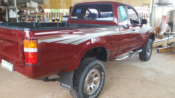 **239,000 บ.ต่อรอง**ขายกระบะโฟร์วิล TOYOTA LN111 4WD 2.8 3L LNB109 ประกอบนอก ปี38/95 เครื่องเดิมเกียร์เดิม เกียร์โฟร์ใช้งานปกติ แรง แน่น ลุย ช่วงล่างปึ๊ก คานหน้าปีกนก คัสซีสวยไม่มีผุ พื้นปูกระบะ ล้อแม็ก สวยยางสวยเต็ม ไม่เคยชนหนัก ภานในเก๋งดี คอนโซลดี พ.พา **239,000 บ.ต่อรอง**ขายกระบะโฟร์วิล TOYOTA LN111 4WD 2.8 3L LNB109 ประกอบนอก ปี38/95 เครื่องเดิมเกียร์เดิม เกียร์โฟร์ใช้งานปกติ แรง แน่น ลุย ช่วงล่างปึ๊ก คานหน้าปีกนก คัสซีสวยไม่มีผุ พื้นปูกระบะ ล้อแม็ก สวยยางสวยเต็ม ไม่เคยชนหนัก ภานในเก๋งดี คอนโซลดี พ.พา