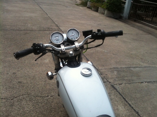 sr 400 ปี 2005 กุญแจชิพ สภาพกริปเครื่องแน่น invoice + สรรพสามิตร