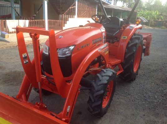 ปัญญาแทรคเตอร์มาแล้ว...คูโบต้า L3608 ใบมีดคานบน โรตาลี่ จัดส่ง อ.ทรายทองวัฒนา จ.กำแพงเพชร