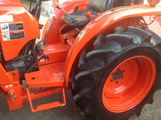 ปัญญาแทรคเตอร์มาแล้ว...คูโบต้า L3608 ใบมีดคานบน โรตาลี่ จัดส่ง อ.ทรายทองวัฒนา จ.กำแพงเพชร