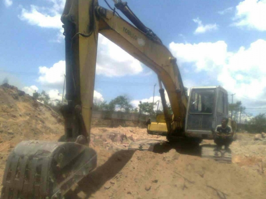 ต้องการขาย / รถแม็กโค โกเบลโก้ SK 200 มาร์ทที YN-17388