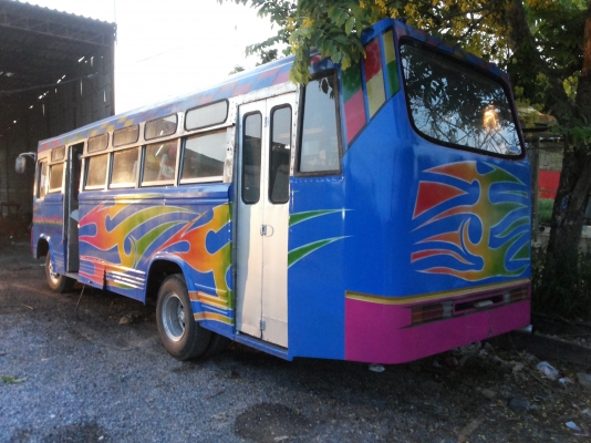 รถบัสเล็ก hino เครื่อง Isuzu พร้อมใช้งาน รถบัสเล็ก hino เครื่อง Isuzu พร้อมใช้งาน