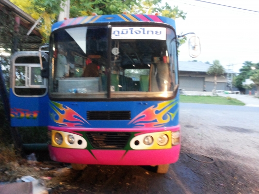 รถบัสเล็ก hino เครื่อง Isuzu พร้อมใช้งาน รถบัสเล็ก hino เครื่อง Isuzu พร้อมใช้งาน