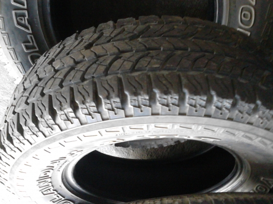 YOKOHAMA GEOLANDER A/T-S    245/70R16  มี 1 ชุด  4เ ส้น โทร.081-427-3941