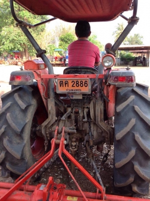 แทรกเตอร์คูโบต้า สภาพดีมาก  เดิมๆทั้งคัน เจ้าของฝากขาย  มีใบดันหน้า และ โรตารี่ และ ผานหลัง cnt  พร้อมเล่มทะเบียน