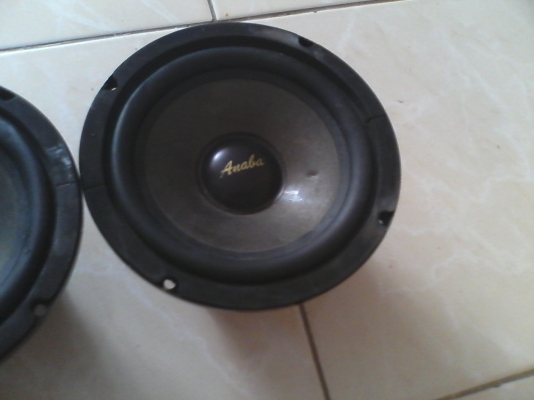 ขายลำโพงติดรถยนต์ 6 นิ้ว สภาพดี