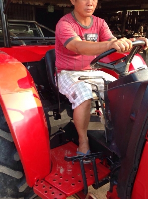 แทรกเตอร์ยันมาร์ 45 แรง สภาพดีเยี่ยม เดิมๆ ทั้งคัน มีใบดันหน้า เเละ จอบหมุน