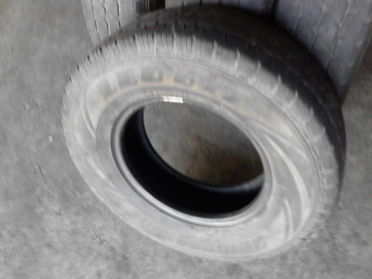 195R14   BRIDGESTONE LEO 677  โทร.081-427-3941