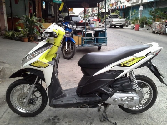 Click i ปี 54 เครื่องเดิม แน่น ไม่หอน ไม่ควัน คุ้มแน่นอน