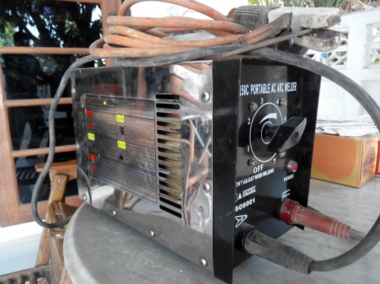 ตู้เชื่อมใช้ AC mini ไฟบ้าน 220 v.