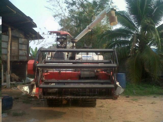 ขายรถเกี่ยวข้าว KUBOTA DC68 G อุ้ม ตัวพลัส ใช้งาน3นา สภาพดี พร้อมใช้งาน ช่วงล่างดี สภาพสวย