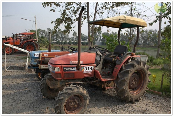 3 พ.ค 57 ยิ่งใหญ่กว่าเดิม งานประมูลเครื่องจักรกลการเกษตรมือสองที่ใหญ่ที่สุด 3 พ.ค 57 ยิ่งใหญ่กว่าเดิม งานประมูลเครื่องจักรกลการเกษตรมือสองที่ใหญ่ที่สุด