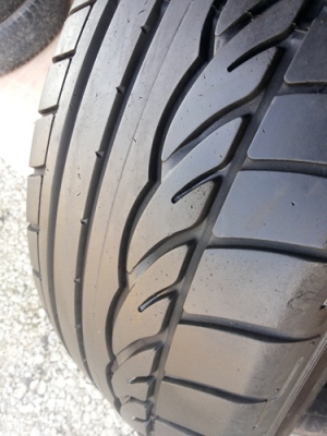 ขายยาง205/55/16 ปี 11 DUNLOP SP01 1 ชุด