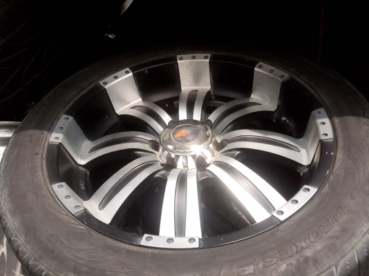 ขายเเม๊ก 20 นิ้ว พร้อม ยาง 2012 265/50/20