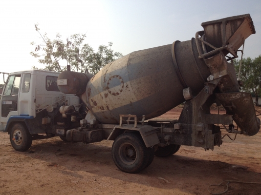 ขายรถปูน 6ล้อ 3คิว พร้อมใช้งาน