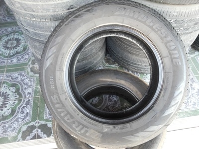 ขายยาง215/65/16 ปี 5212 BRIDGESTONE DURAVIS R611 1ชุด ขายยาง215/65/16 ปี 5212 BRIDGESTONE DURAVIS R611 1ชุด