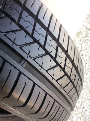 ขายยาง175/60/15 ปี 13/3เส้นปี11/1เส้น DUNLOP 1 ชุด