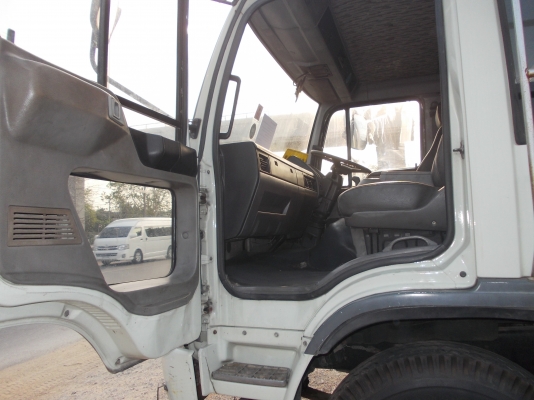 ขายรถ 6 ล้อ HINO 195 แรง FF3H